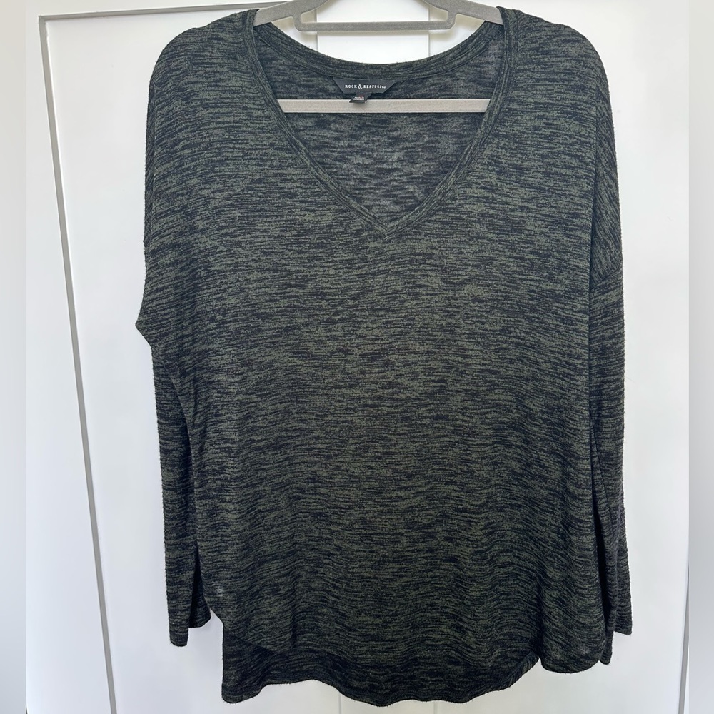Rock & Republic heathered green long sleeve tunic/tee top
